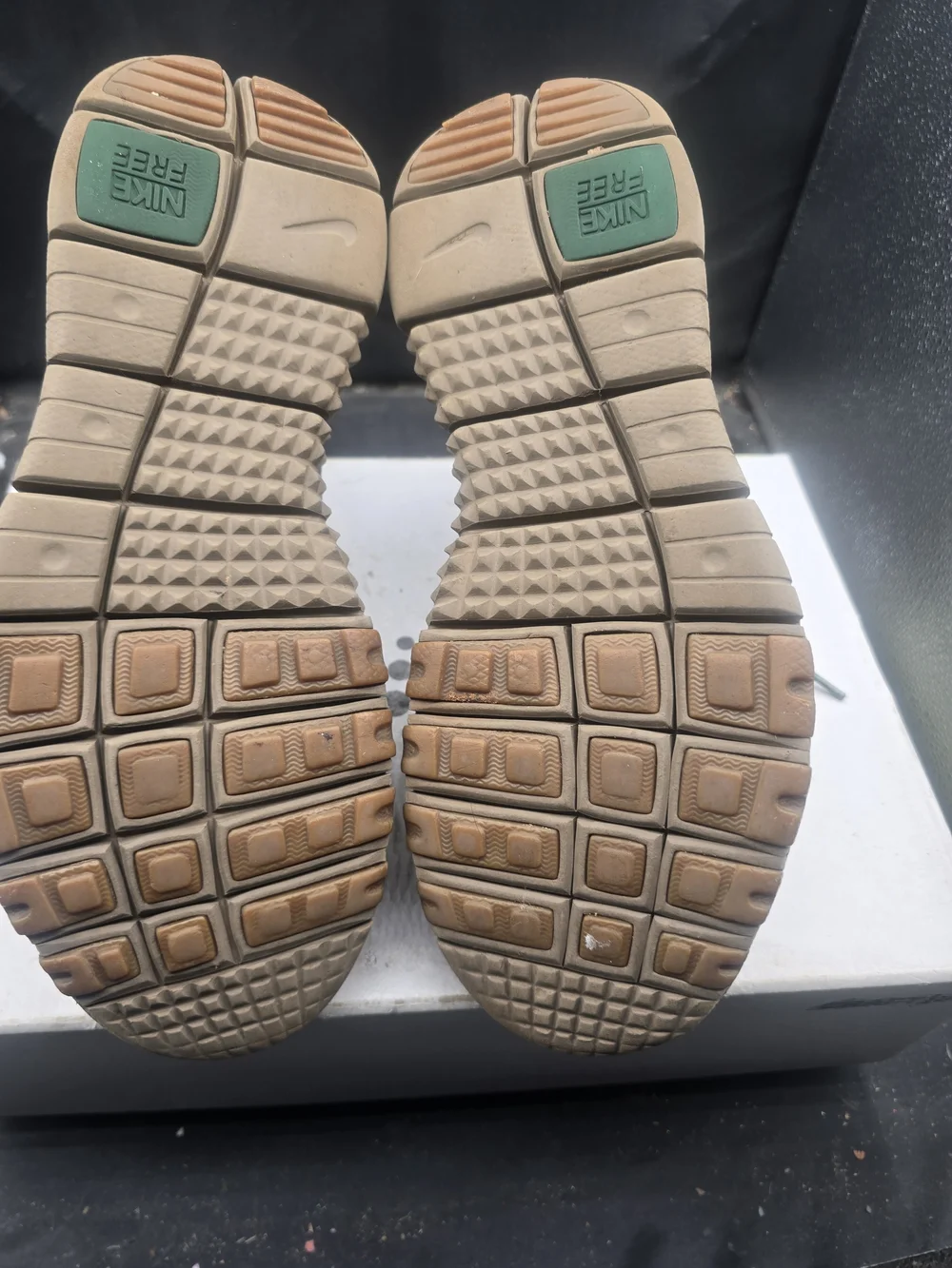 Nike Men's Chukka Boots in Brown with‎ Green Laces